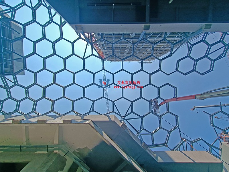 嘉興長安里ETFE氣枕鋼膜結構頂棚工程現場學習觀摩會