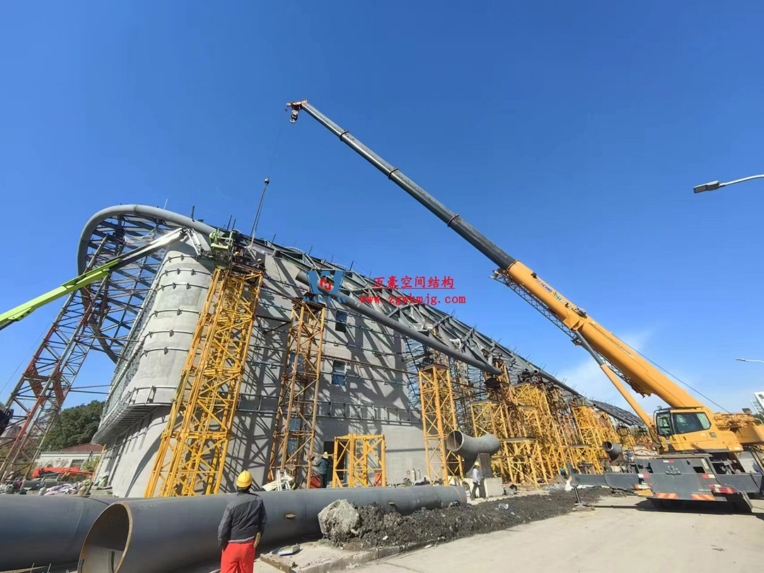 鋼結構雙曲網殼的結構韻律美感