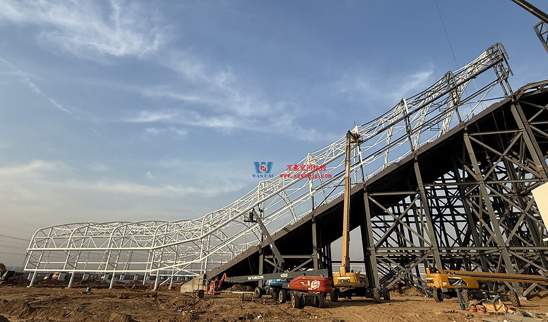 備受青睞的鋼膜結(jié)構(gòu)建筑景觀(guān)