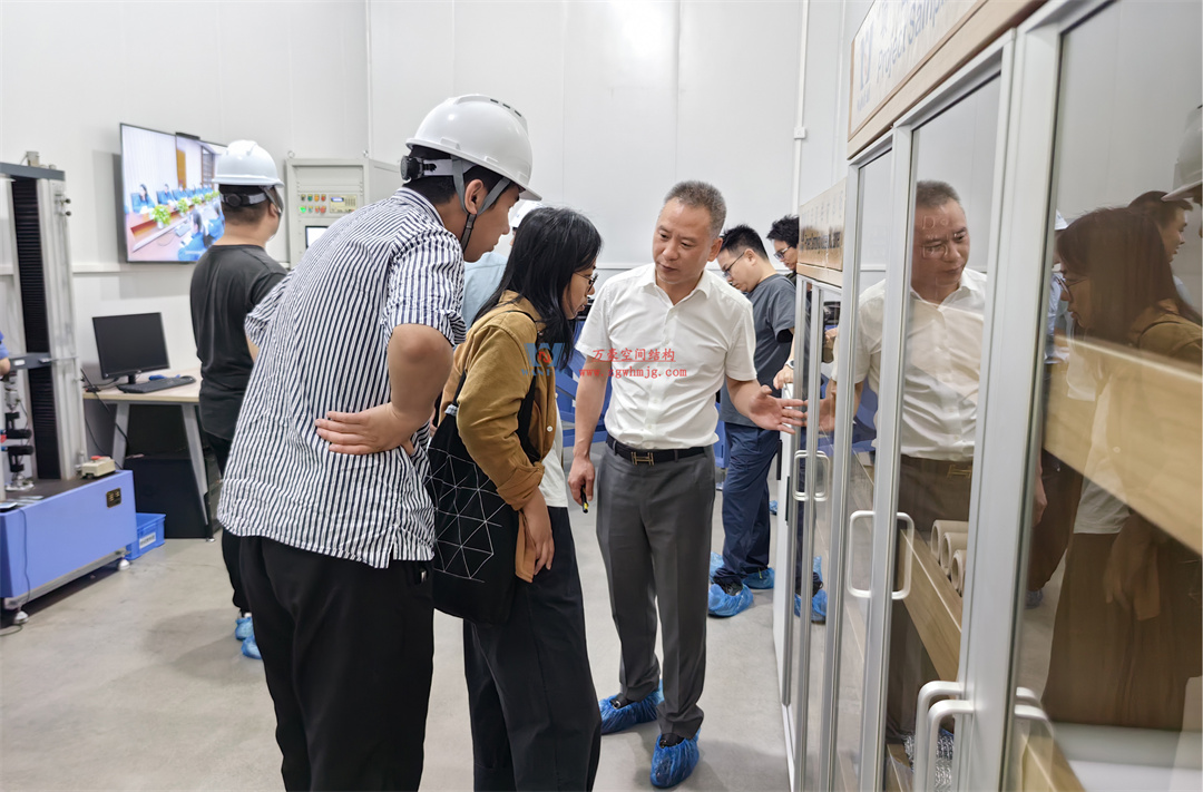 科技賦能品質(zhì)工程 | 萬(wàn)豪集團(tuán)攜手浙大團(tuán)隊(duì)圓滿(mǎn)完成無(wú)錫奧體中心膜結(jié)構(gòu)排水試驗(yàn)驗(yàn)收